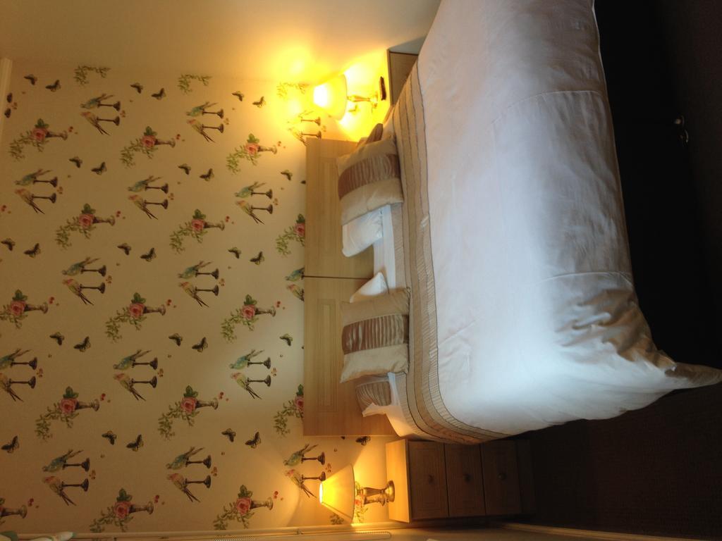 The Bebington Bed & Breakfast Ngoại thất bức ảnh